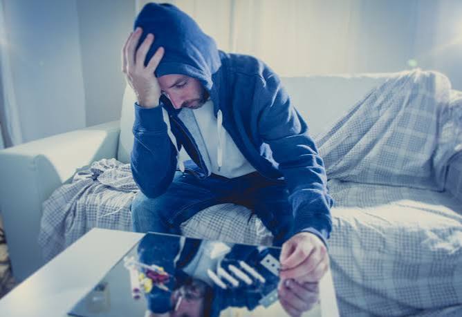 آیا معتاد بیمار است؟