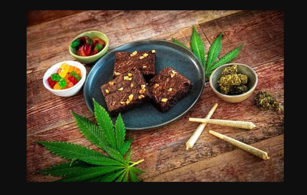 ماری‌جوانا یا گل و شکل‌های مصرف آن